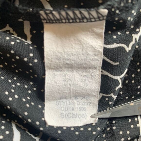 Everly Ruffled Sleeve Pullover Dress Black W/ Birds Short Light Wt Elastic Waist - Picture 12 of 12